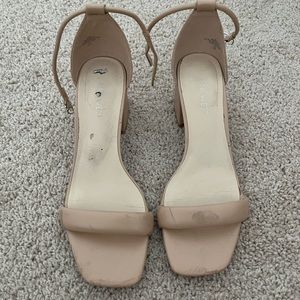 Nude Heels size 8